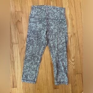 Lululemon Align Crop 21”, Color “Summer Shade Ice Grey Multi”, Size 8